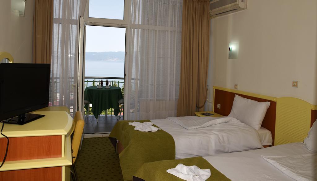 Hotel Klimetica Охрид Екстер'єр фото